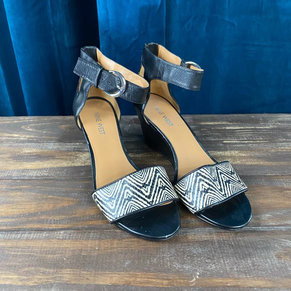 Nine West Zigzag Black and Cream Wedges
